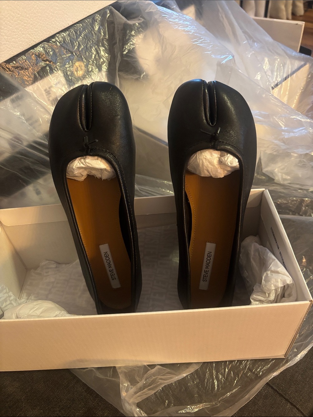 Steve Madden Black Split-Toe Ballet Flats